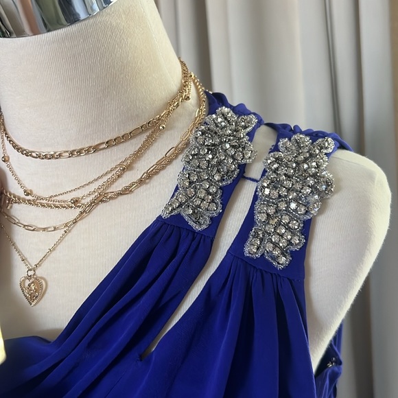 Calvin Klein One Shoulder with Silver detail Size 10 - Picture 4 of 14